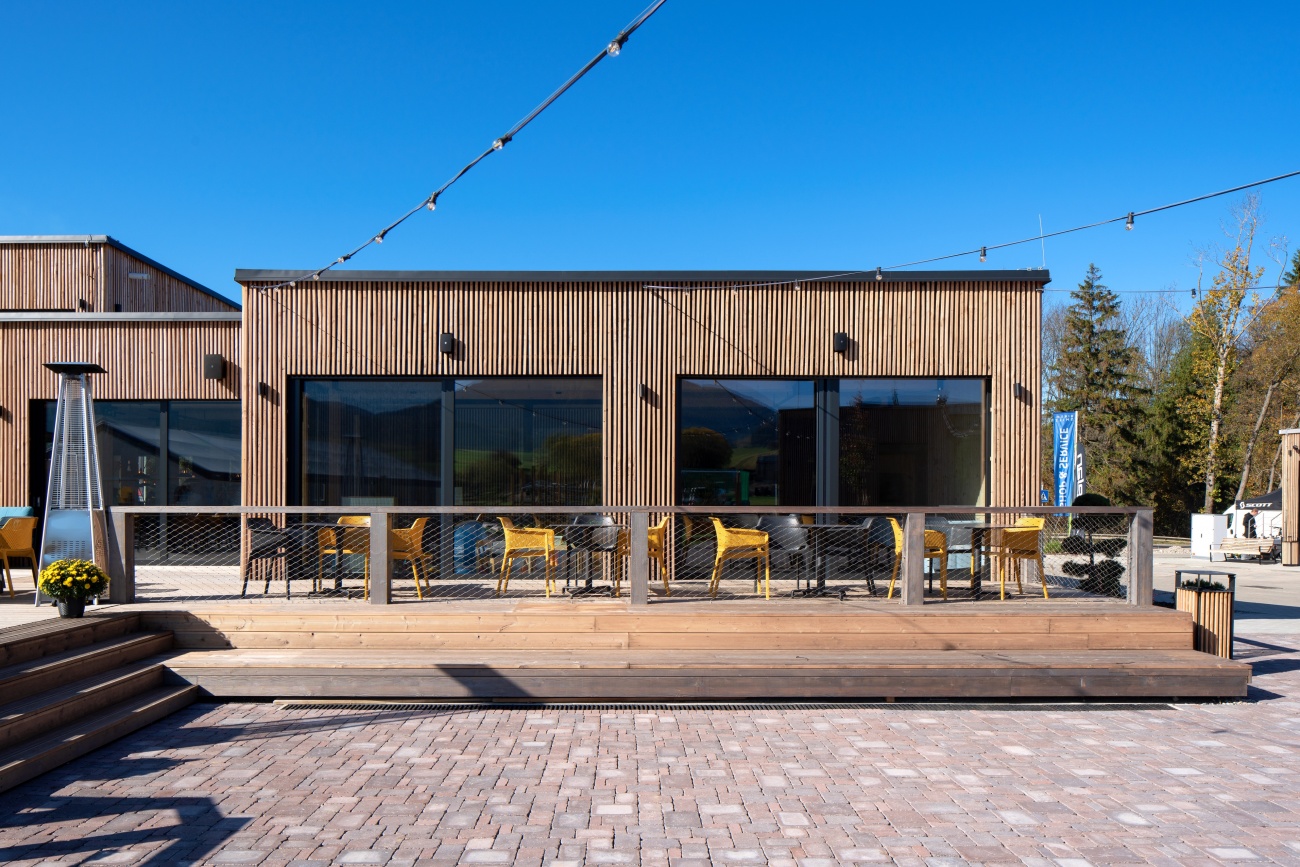 Architekti.sk | Reštaurácia z modulov, park, interiér, stavby