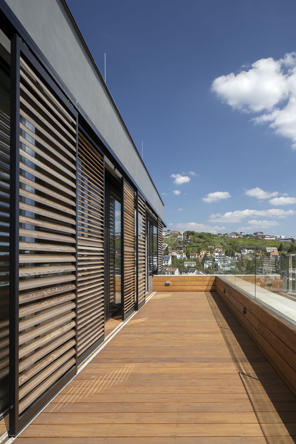 Architekti.sk | Rekonštrukcia a dostavba mestskej vily, projekty domov s garážou, amfiteaterarchitekti Bratislava, architektúra domu