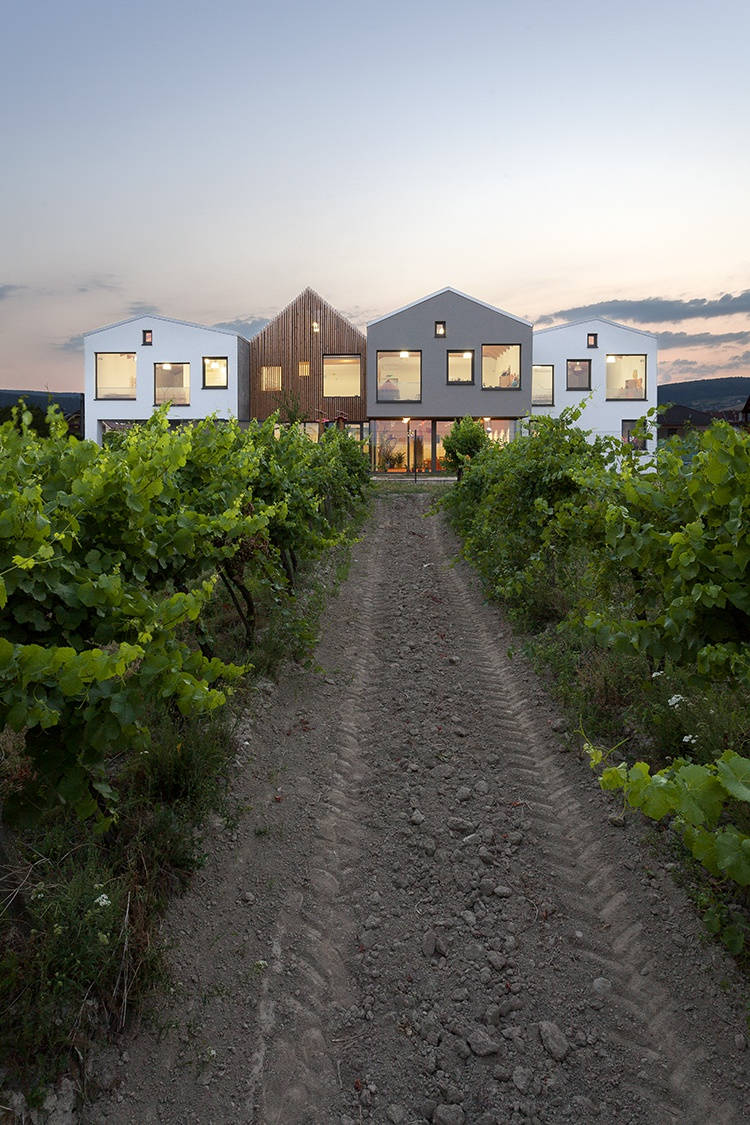 Architekti.sk | Škôlka nad vinicou, amfiteaterarchitekti Bratislava, urbanizmus, ateliér