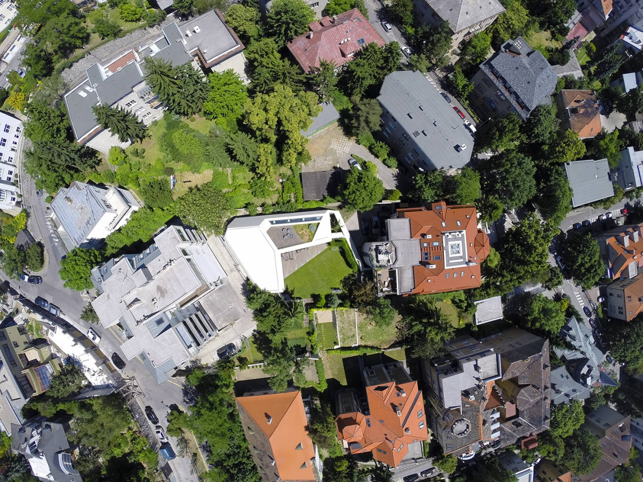 Architekti.sk | Domáce Spa, projekty domov s garážou, interiérovy dizajn, navrhy