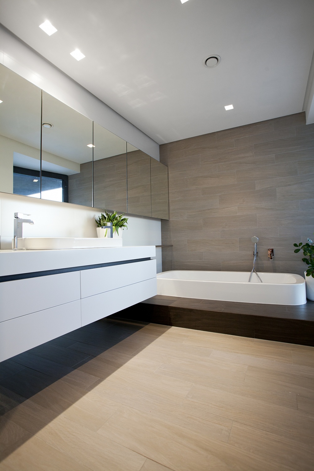 Architekti.sk | Dom na vyhliadke, amfiteaterarchitekti Bratislava, projekty domov s garážou, služby architekta