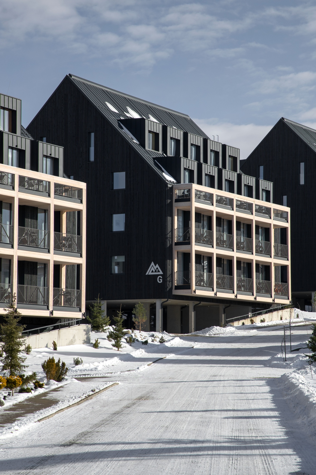 Architekti.sk | Apartmánové drevostavby I., urbanizmus, interiér, park