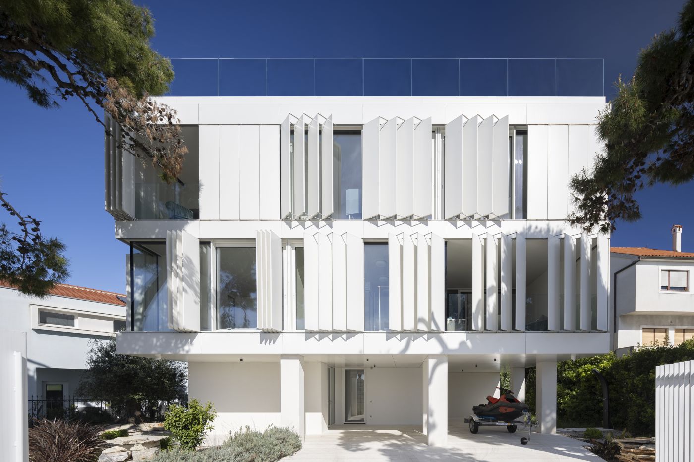 Architekti.sk | projekty domov s garážou, interiérovy dizajn, ateliér, architektúra domu, interiér