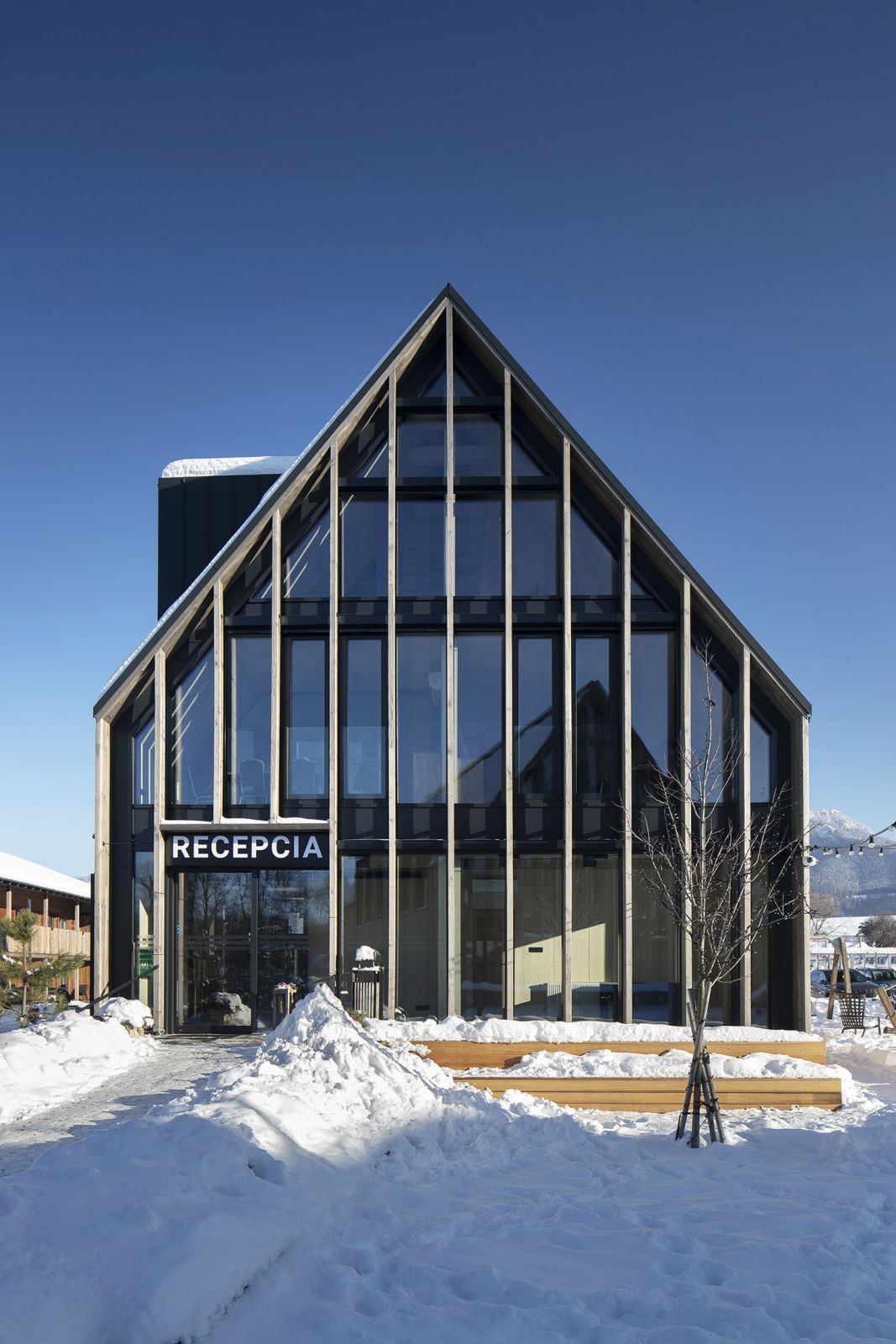 Architekti.sk | Dostavba recepcie a reštaurácie, navrhy, interiérovy dizajn, stavby