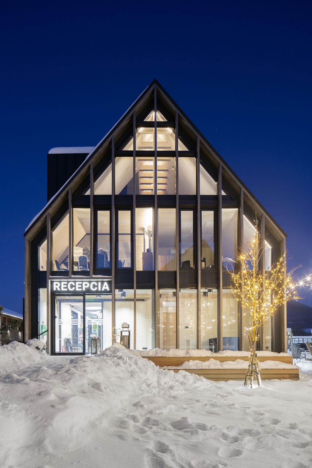 Architekti.sk | Dostavba recepcie a reštaurácie, urbanizmus, rodinné domy projekty, stavby