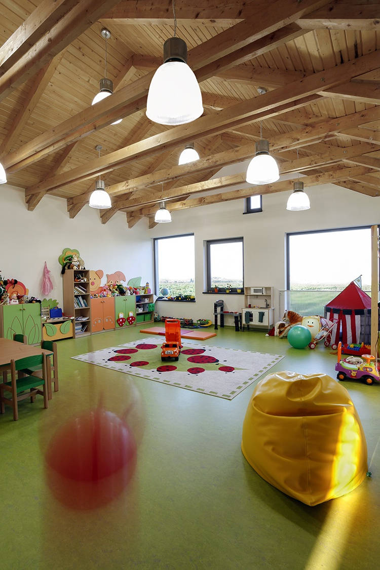 Architekti.sk | Škôlka nad vinicou, dizajn, moderné projekty domov, stavby